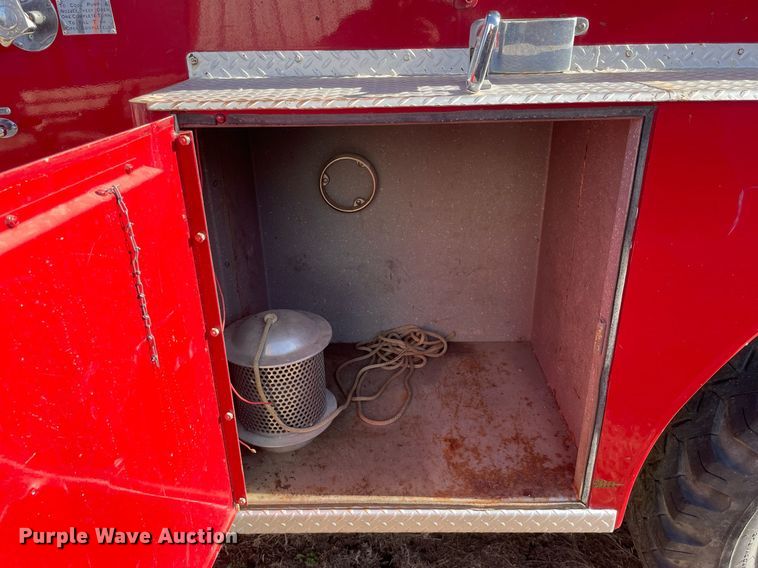 image for item MA9966 1973 Ford F750  pumper fire truck