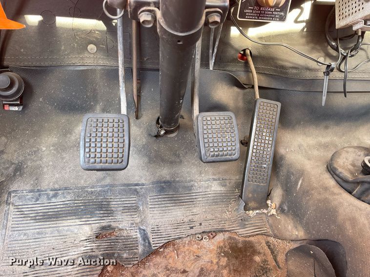 image for item MA9966 1973 Ford F750  pumper fire truck