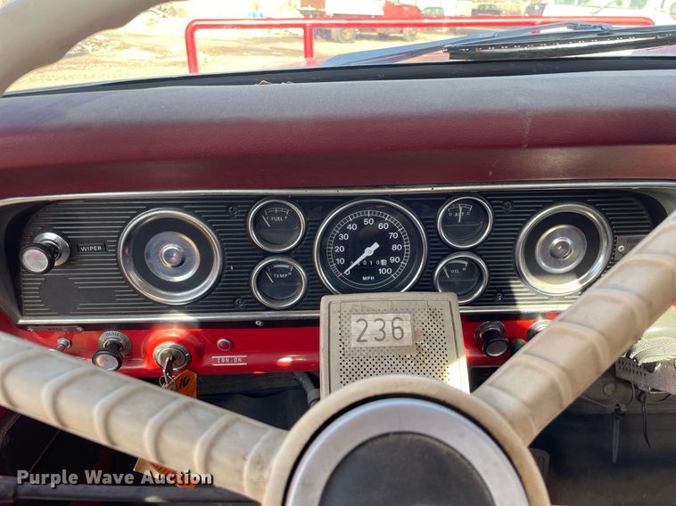 image for item MA9966 1973 Ford F750  pumper fire truck