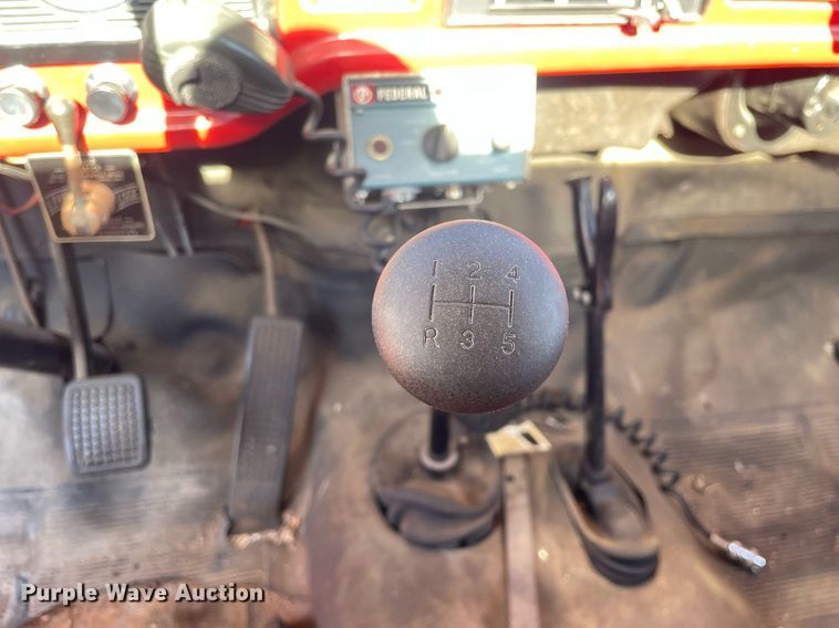 image for item MA9966 1973 Ford F750  pumper fire truck