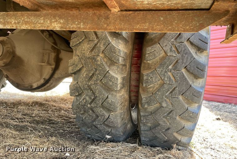 image for item MA9966 1973 Ford F750  pumper fire truck