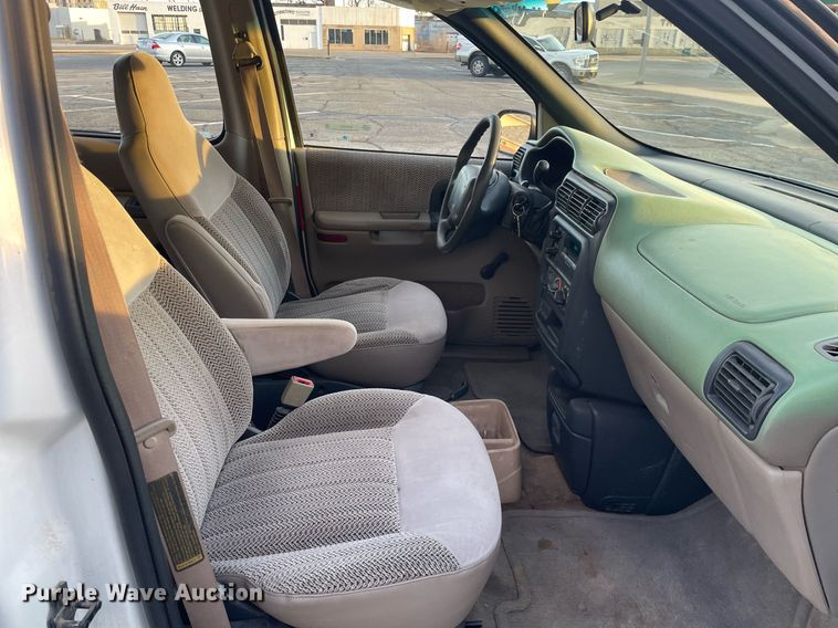 image for item MA9967 1998 Chevrolet Venture  van