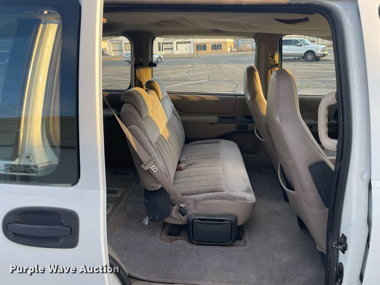 image for item MA9967 1998 Chevrolet Venture  van
