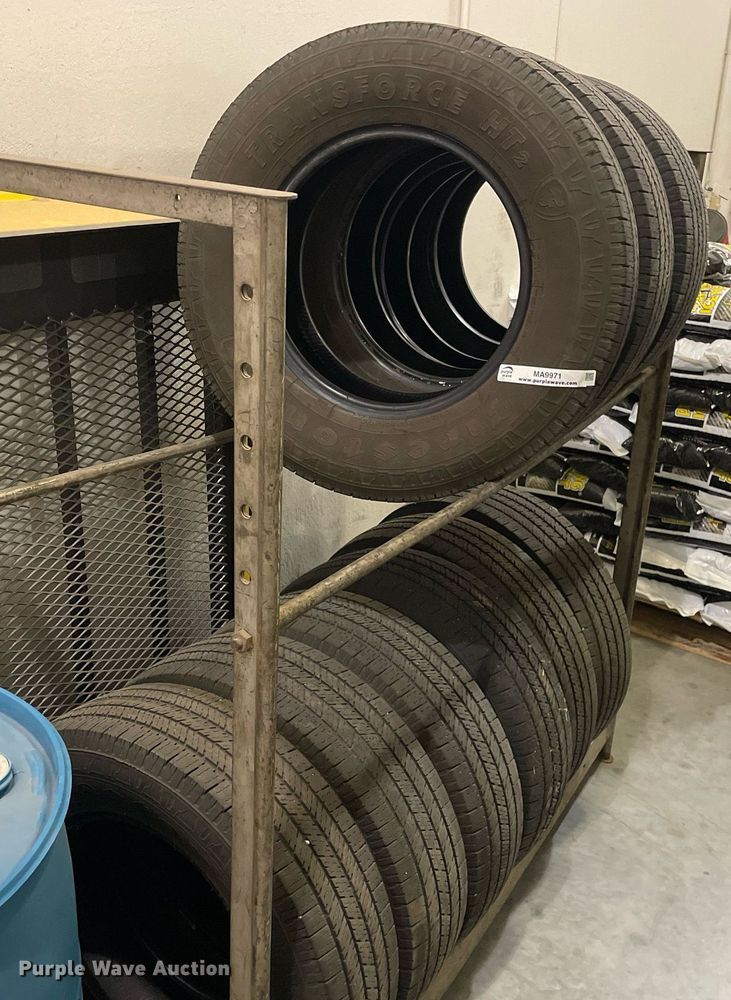 image for item MA9971 (10) 225/75R16 tires