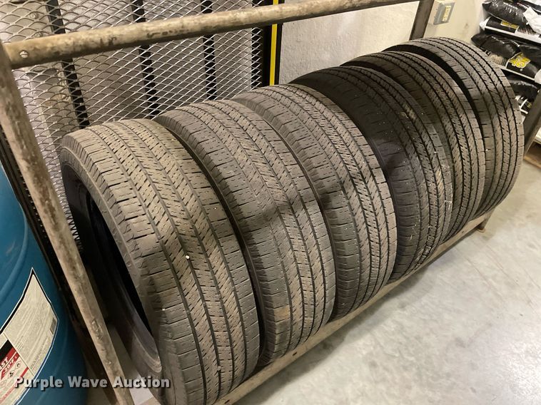 image for item MA9971 (10) 225/75R16 tires