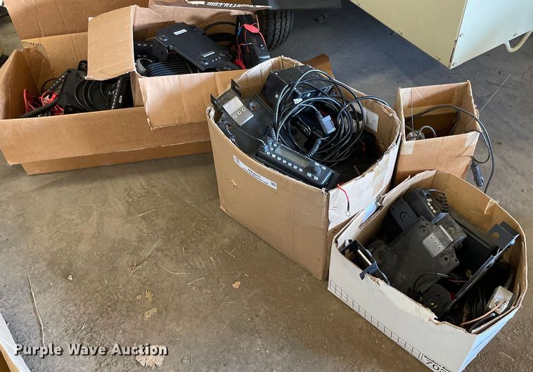 image for item MA9975 Automotive accessories