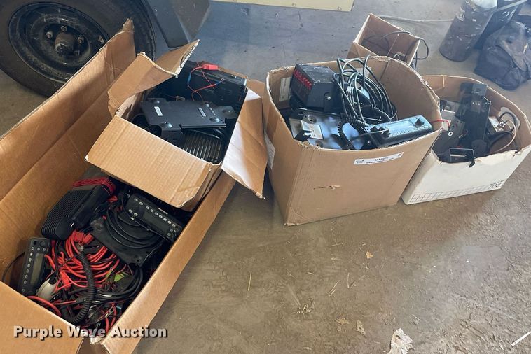 image for item MA9975 Automotive accessories