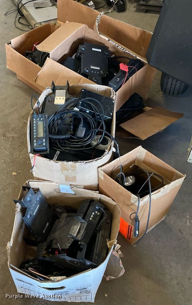 image for item MA9975 Automotive accessories