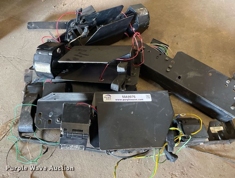 image for item MA9976 (5) Pro-Gard firearm racks