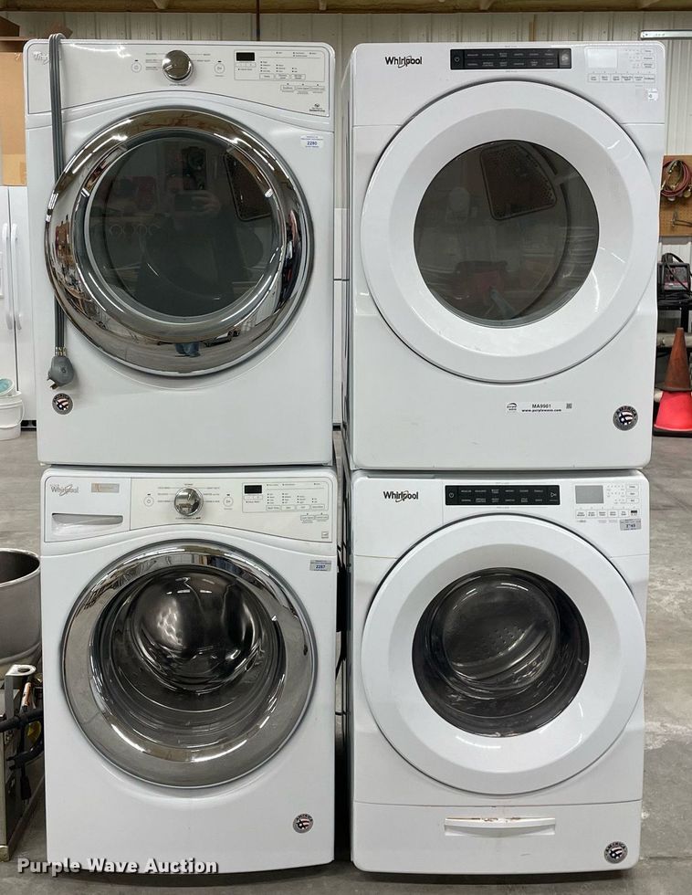 image for item MA9981 (2) Whirlpool washer and dryer sets