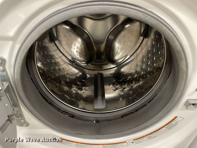 image for item MA9981 (2) Whirlpool washer and dryer sets