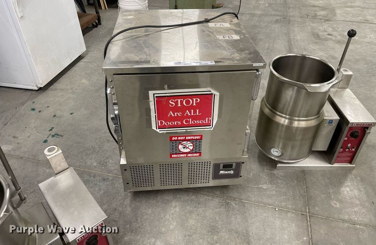 image for item MA9982 Restaurant equipment