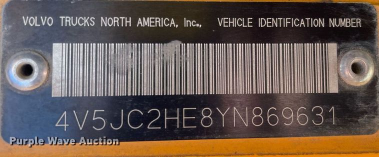 image for item MA9992 2000 Volvo WG  dump truck