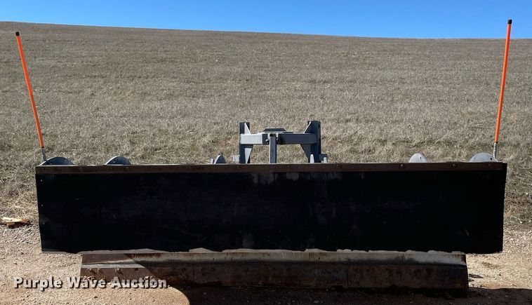 image for item MA9992 2000 Volvo WG  dump truck