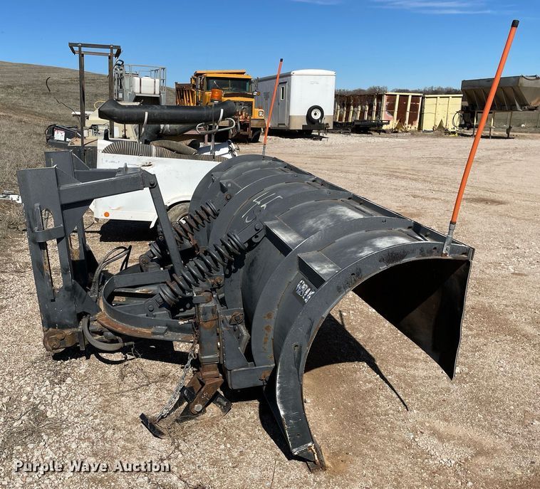 image for item MA9992 2000 Volvo WG  dump truck