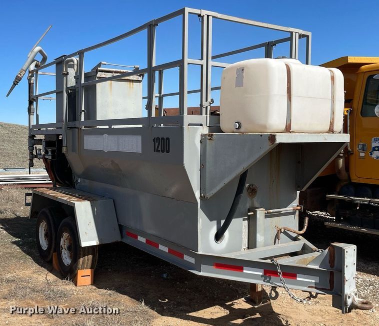 image for item MA9993 2006 Kincaid 1200 Pro Series  hydroseeder