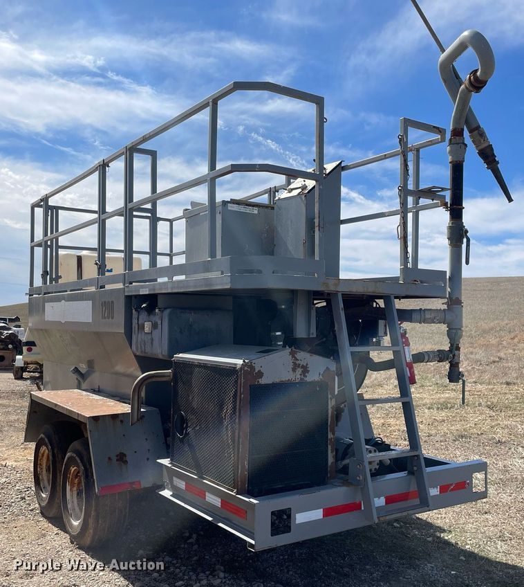 image for item MA9993 2006 Kincaid 1200 Pro Series  hydroseeder