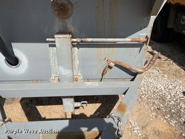 image for item MA9993 2006 Kincaid 1200 Pro Series  hydroseeder