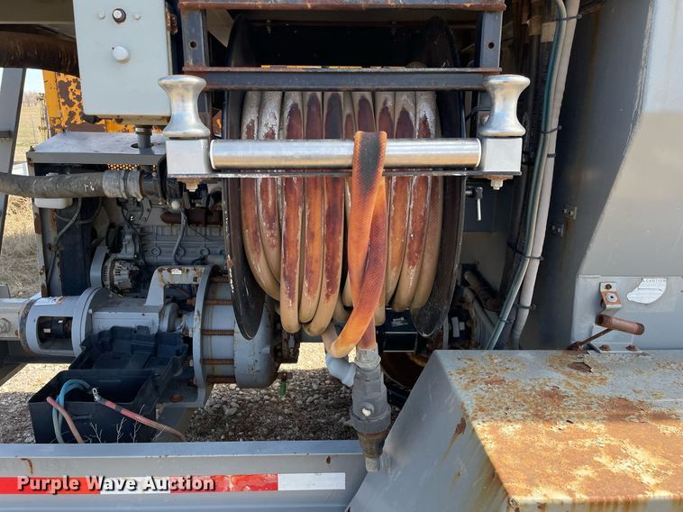 image for item MA9993 2006 Kincaid 1200 Pro Series  hydroseeder