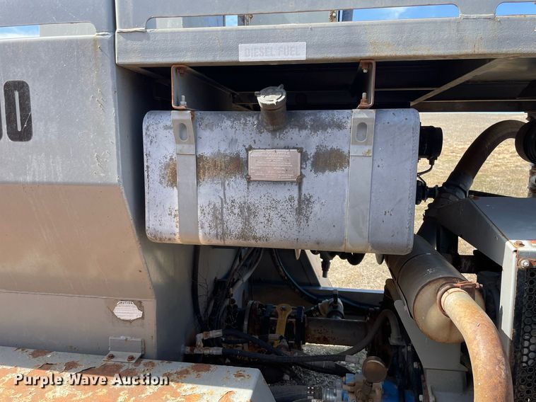 image for item MA9993 2006 Kincaid 1200 Pro Series  hydroseeder