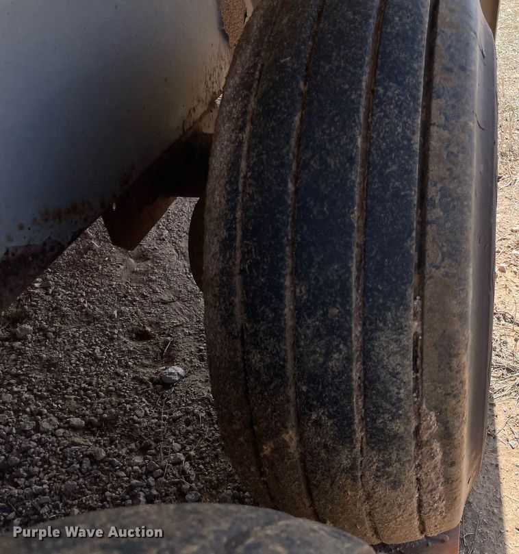 image for item MA9993 2006 Kincaid 1200 Pro Series  hydroseeder