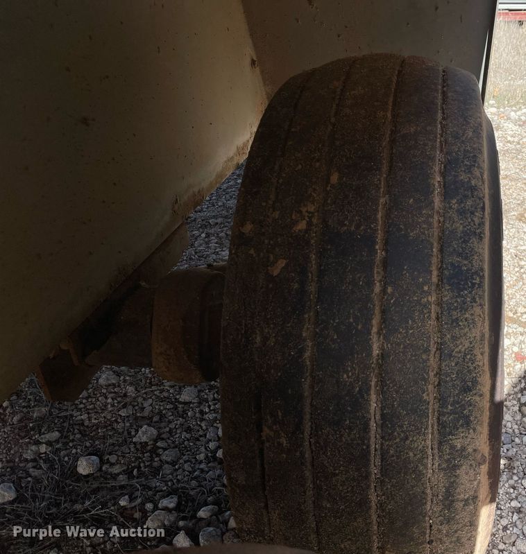 image for item MA9993 2006 Kincaid 1200 Pro Series  hydroseeder