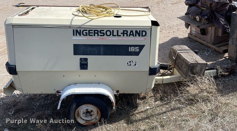 image for item MA9995 1998 Ingersoll Rand 185  air compressor