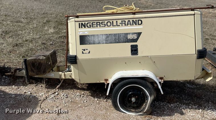 image for item MA9995 1998 Ingersoll Rand 185  air compressor