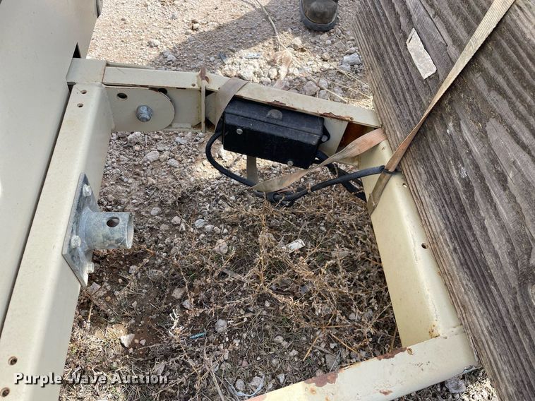 image for item MA9995 1998 Ingersoll Rand 185  air compressor