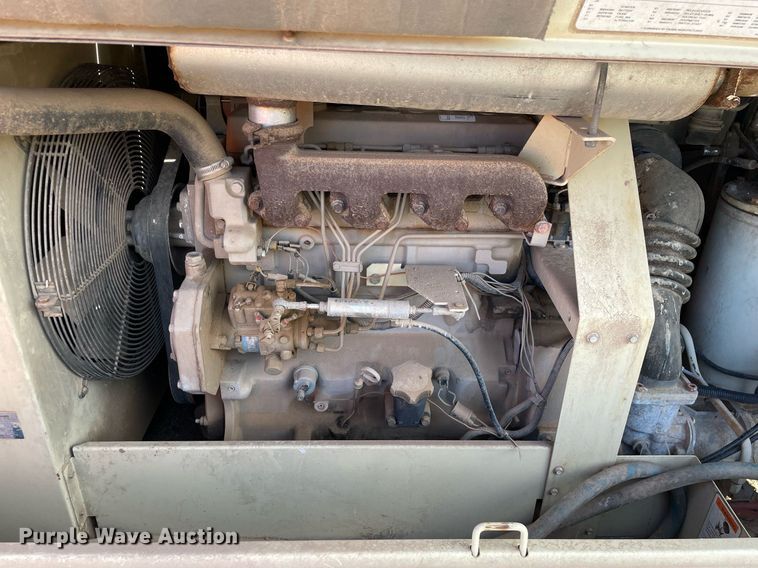 image for item MA9995 1998 Ingersoll Rand 185  air compressor