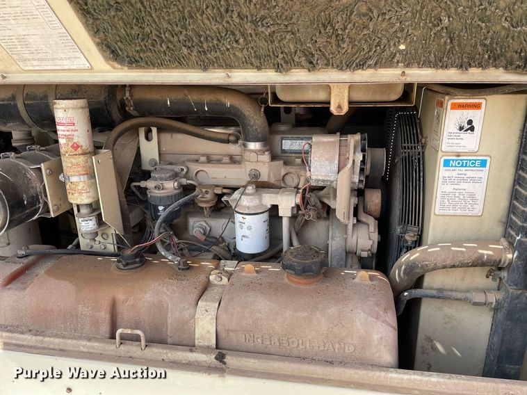 image for item MA9995 1998 Ingersoll Rand 185  air compressor