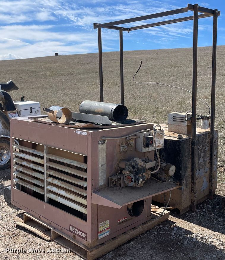 image for item MA9996 Reznor RA350  heater