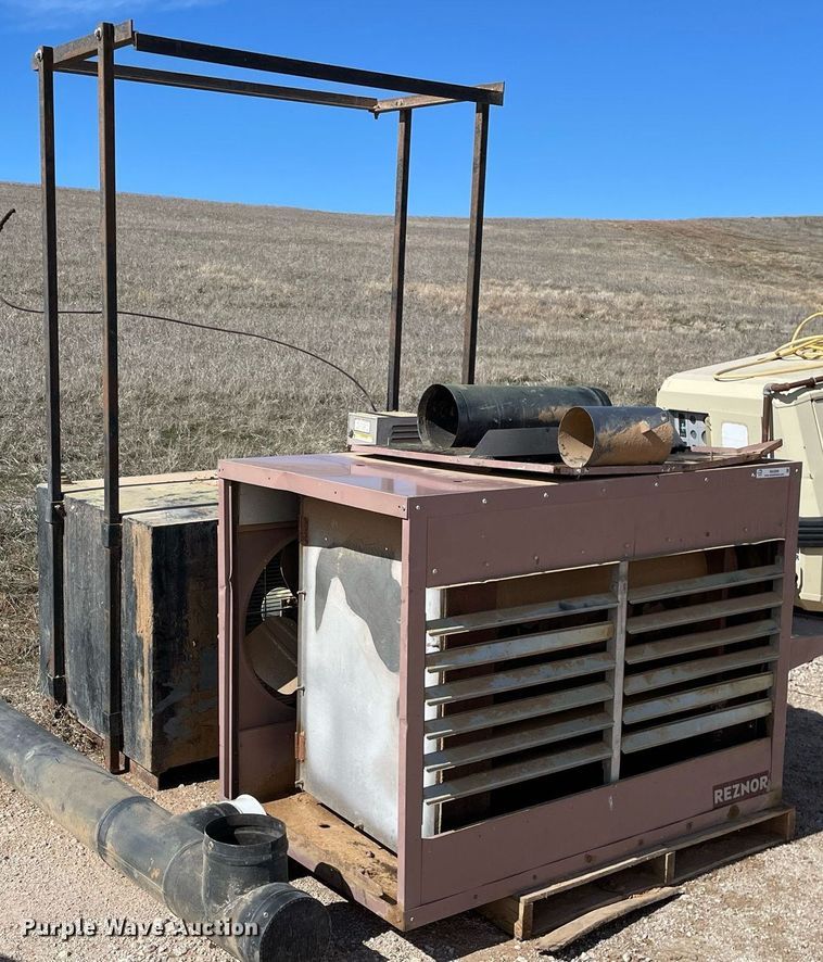 image for item MA9996 Reznor RA350  heater