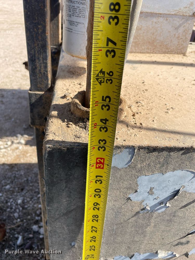 image for item MA9996 Reznor RA350  heater