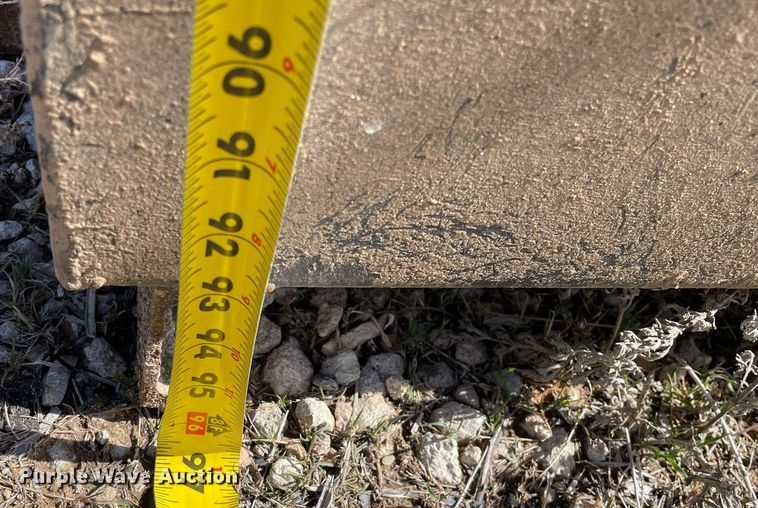 image for item MA9996 Reznor RA350  heater