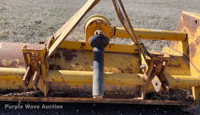 image for item MB9001 Ford 917  flail mower