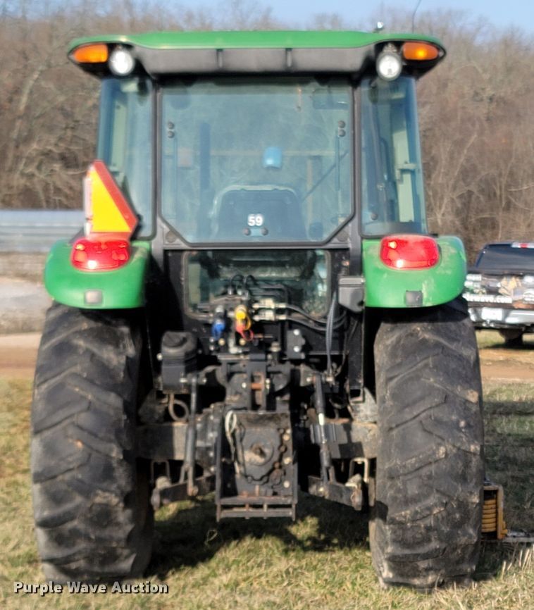 image for item MB9783 2003 John Deere 5220  tractor