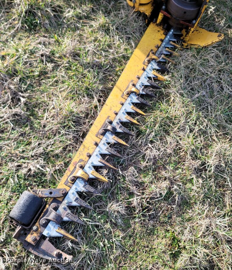 image for item MB9783 2003 John Deere 5220  tractor