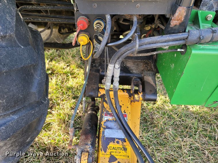 image for item MB9783 2003 John Deere 5220  tractor