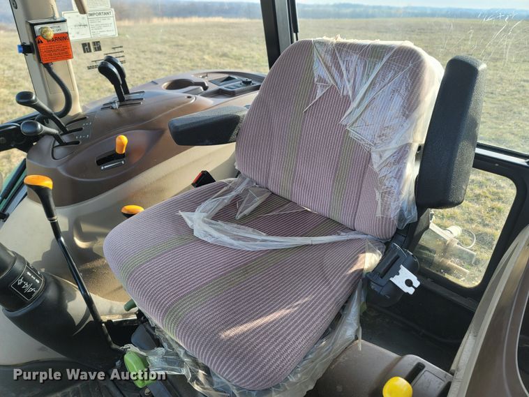 image for item MB9783 2003 John Deere 5220  tractor