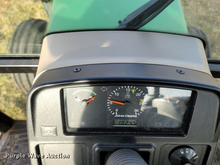 image for item MB9783 2003 John Deere 5220  tractor