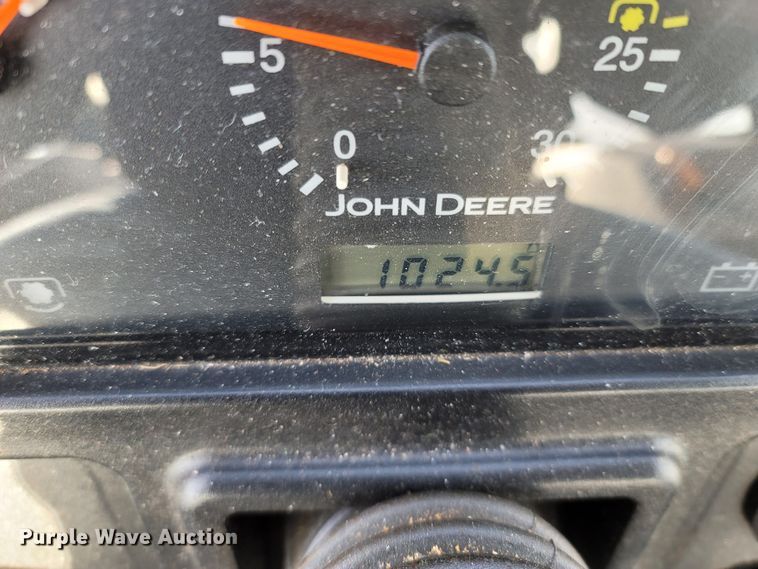 image for item MB9783 2003 John Deere 5220  tractor