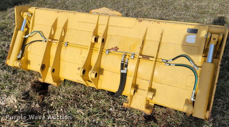 image for item MB9784 John Deere AT447279  4-in-1 bucket