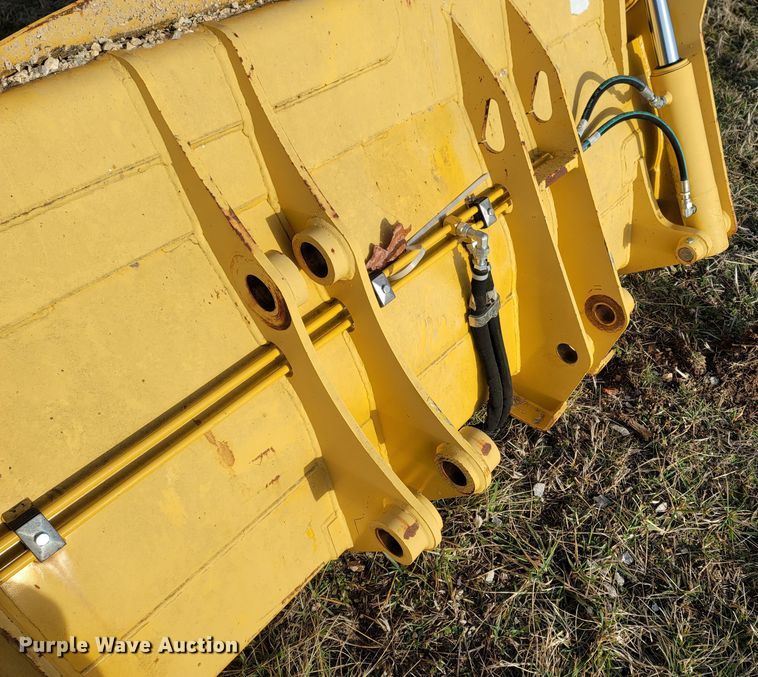 image for item MB9784 John Deere AT447279  4-in-1 bucket