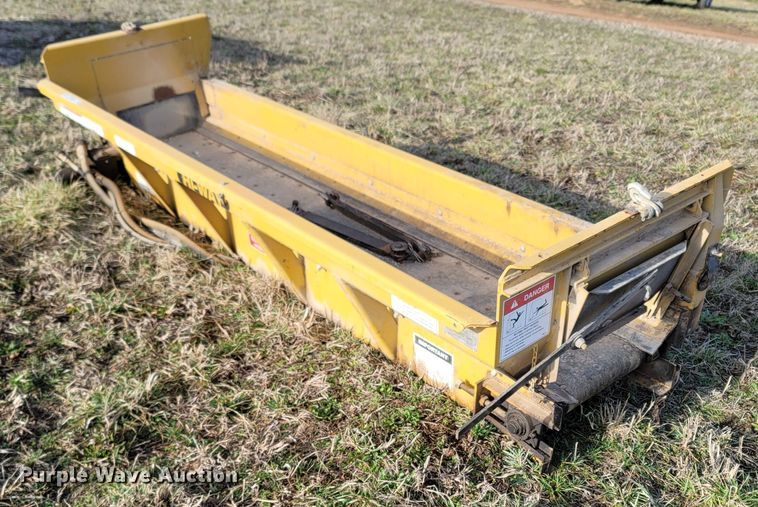 image for item MB9785 Hi-way TGC18  feeder box