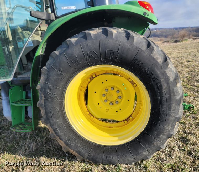 image for item MB9786 2008 John Deere 6430  tractor