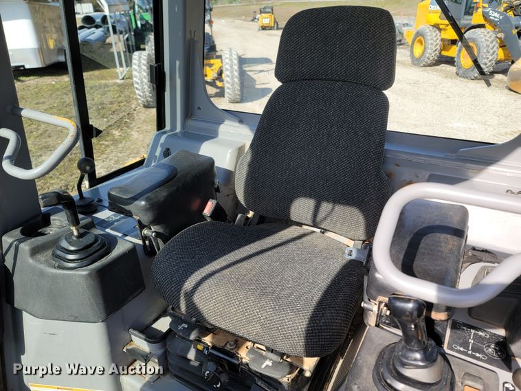 image for item MB9788 2005 Caterpillar D3GXL  dozer