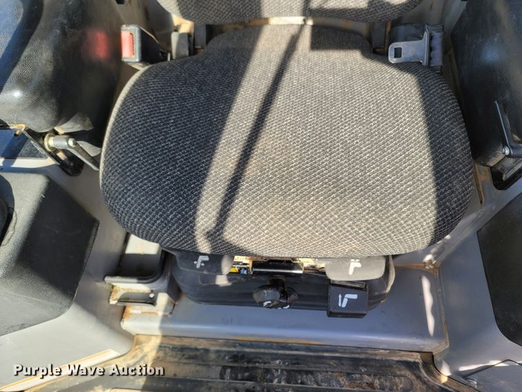 image for item MB9788 2005 Caterpillar D3GXL  dozer