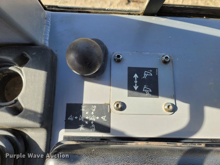 image for item MB9788 2005 Caterpillar D3GXL  dozer