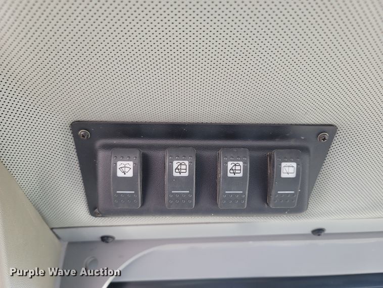 image for item MB9788 2005 Caterpillar D3GXL  dozer